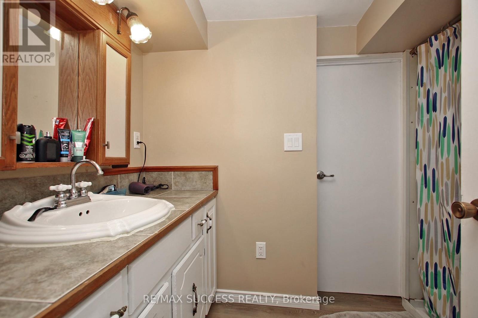 22 & 24 River Street, Thorold, Ontario  L0S 1K0 - Photo 38 - X13002648