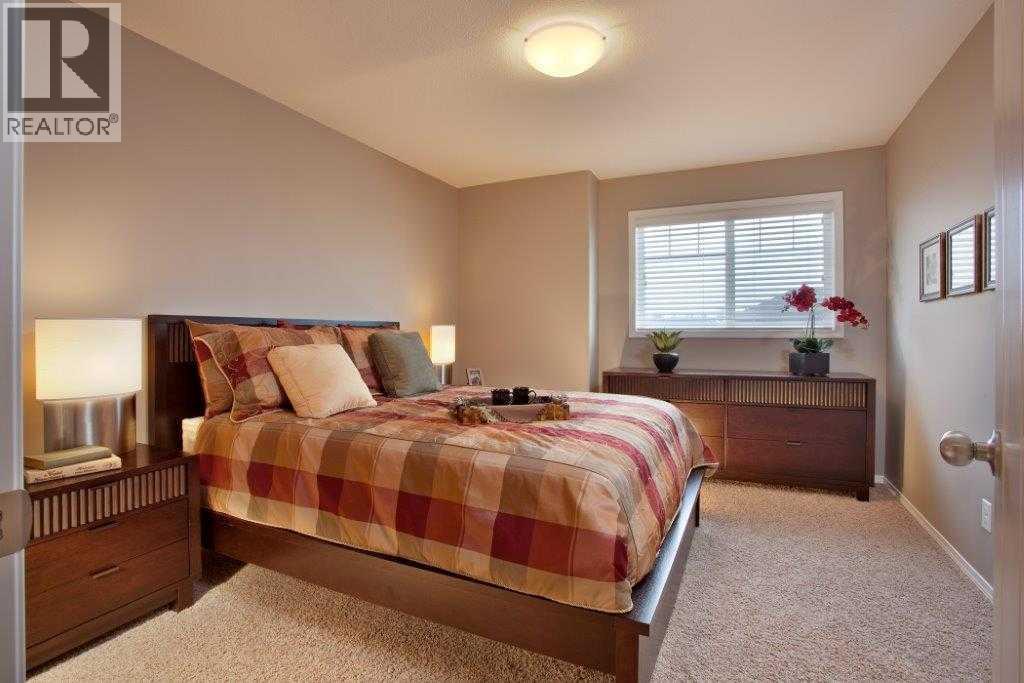 10 Ross Close, Sylvan Lake, Alberta  T4S 0K4 - Photo 7 - A2297803