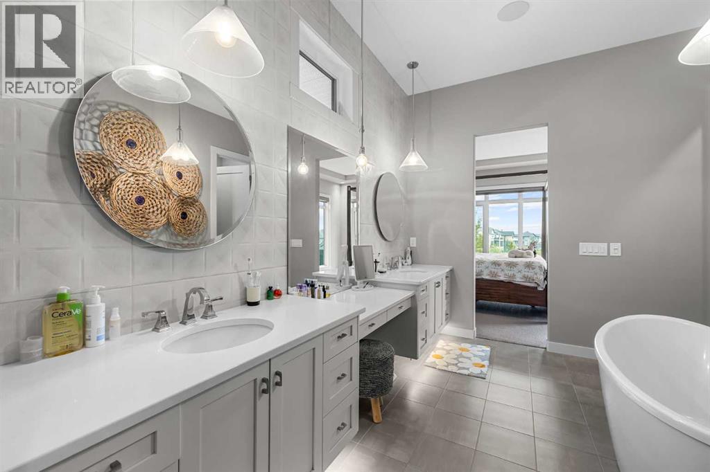 29 Sweet Water Place, Heritage Pointe, Alberta  T1L 4K6 - Photo 22 - A2294642