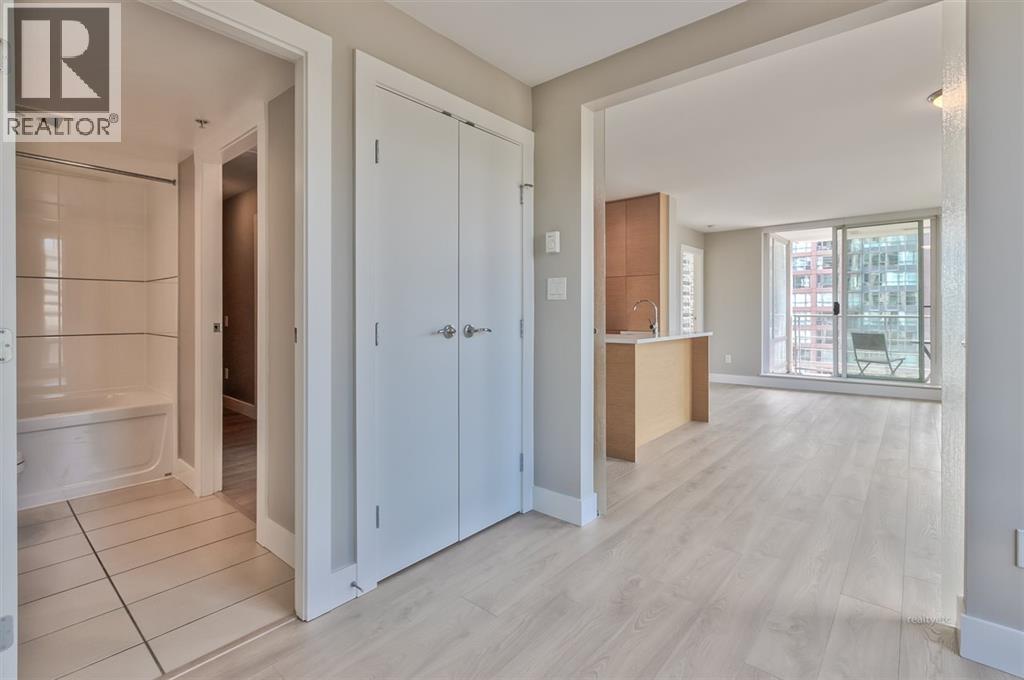 100x 565 Smithe Street, Vancouver, British Columbia  V6B 0E4 - Photo 9 - R3115843