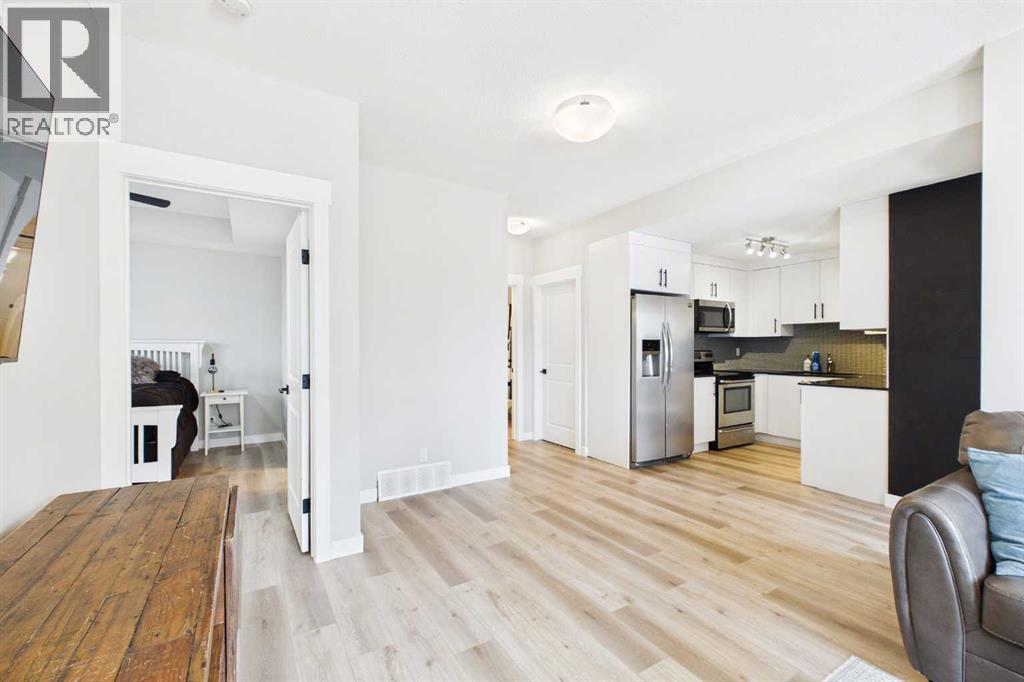 1, 67 West Coach Manor SW, Calgary, Alberta  T3H 1R7 - Photo 9 - A2302694