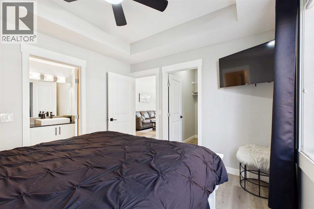 1, 67 West Coach Manor SW, Calgary, Alberta  T3H 1R7 - Photo 15 - A2302694