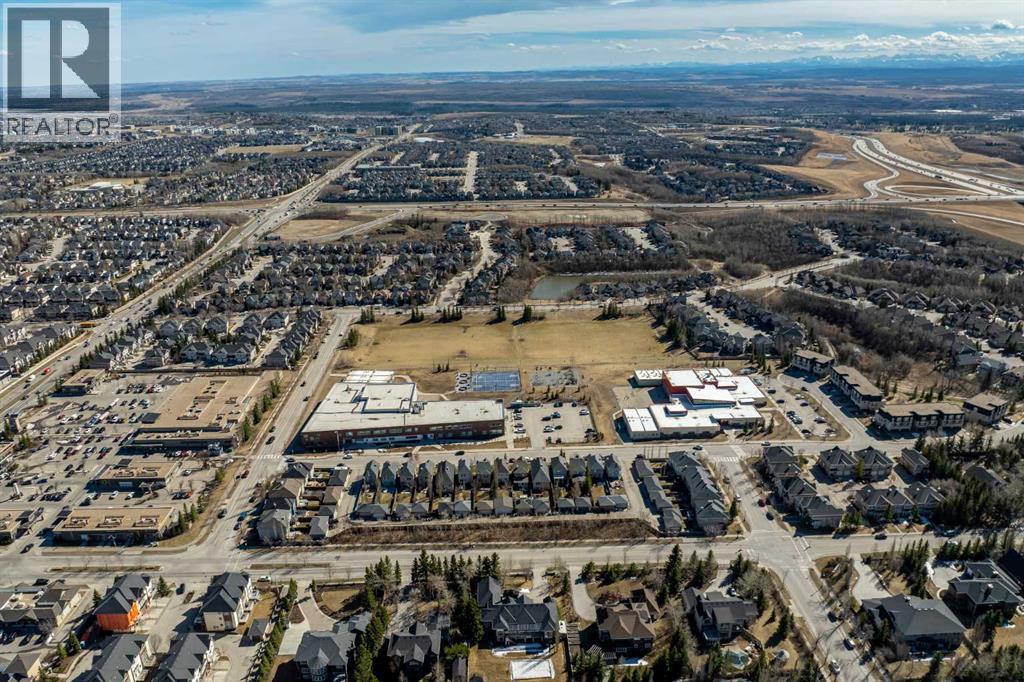 1, 67 West Coach Manor SW, Calgary, Alberta  T3H 1R7 - Photo 26 - A2302694