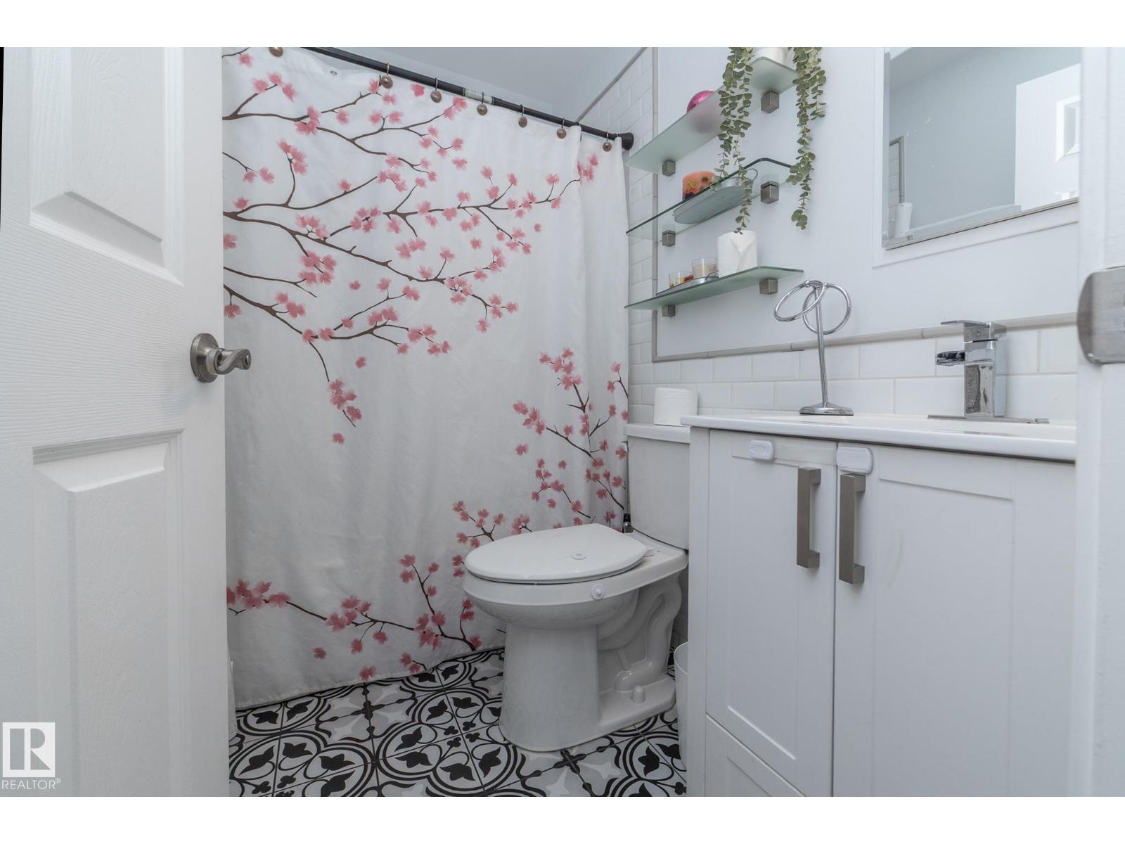 3511 33 Av Nw, Edmonton, Alberta  T6L 4N6 - Photo 18 - E4484302