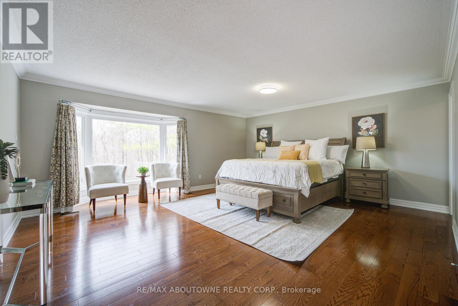 1328 King Henry Court, Oakville, Ontario  L6M 2Y6 - Photo 27 - W12982572