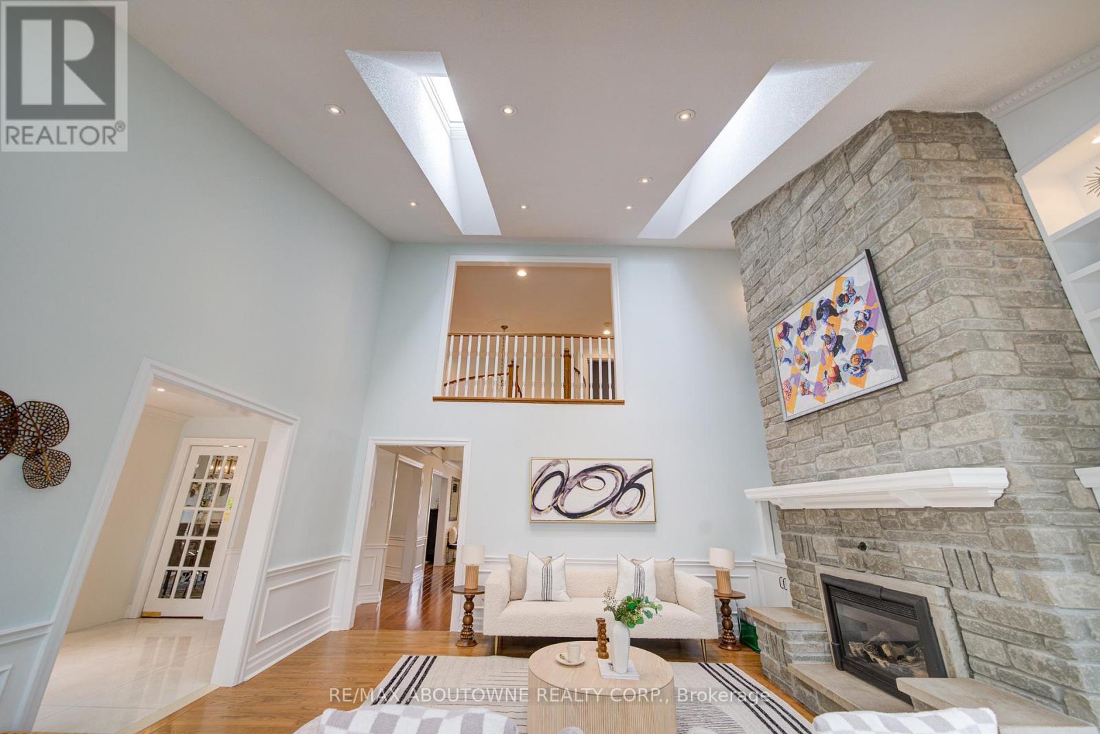 1328 King Henry Court, Oakville, Ontario  L6M 2Y6 - Photo 22 - W12982572