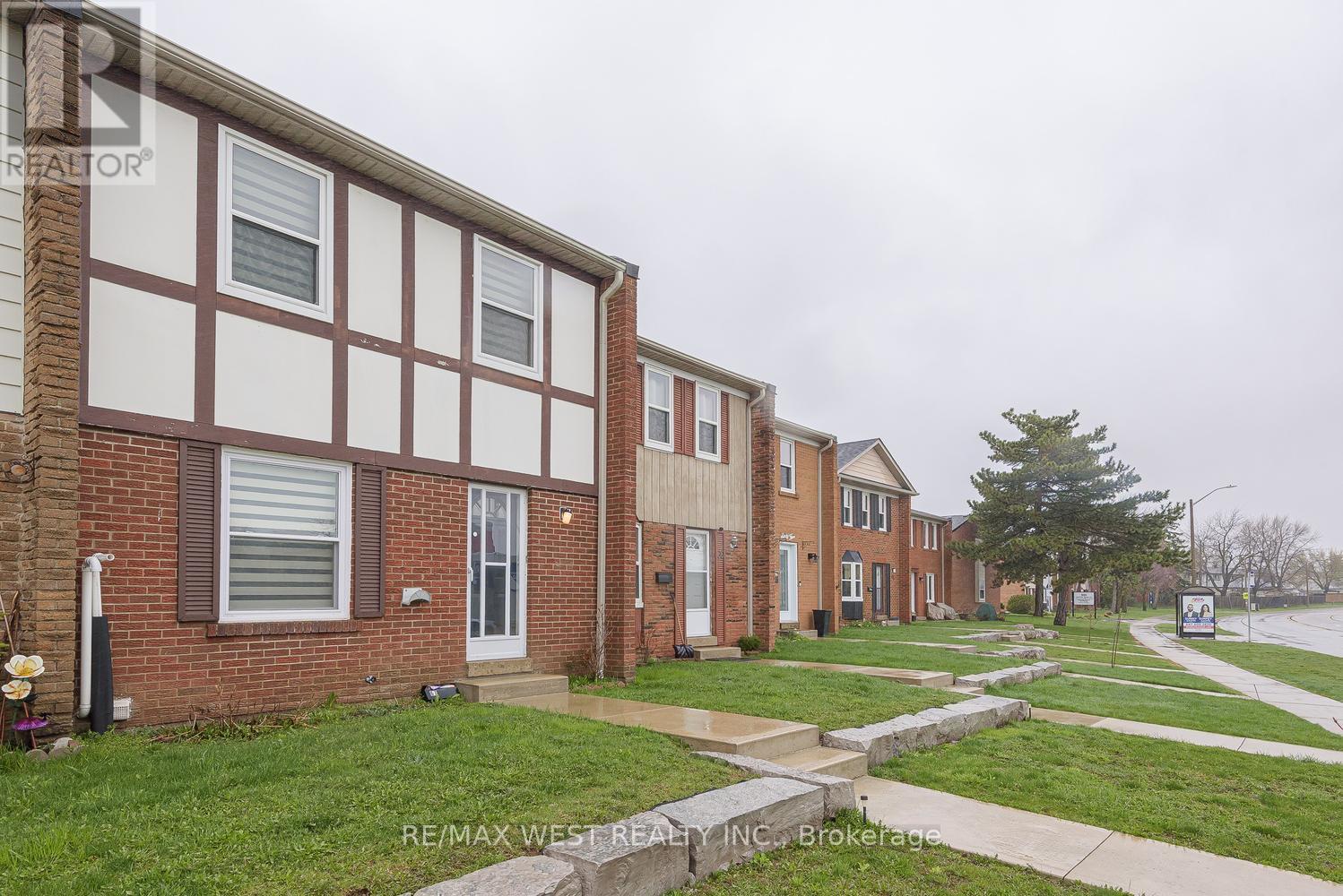 67 - 900 Central Park Drive, Brampton, Ontario  L6S 3J6 - Photo 2 - W13035508