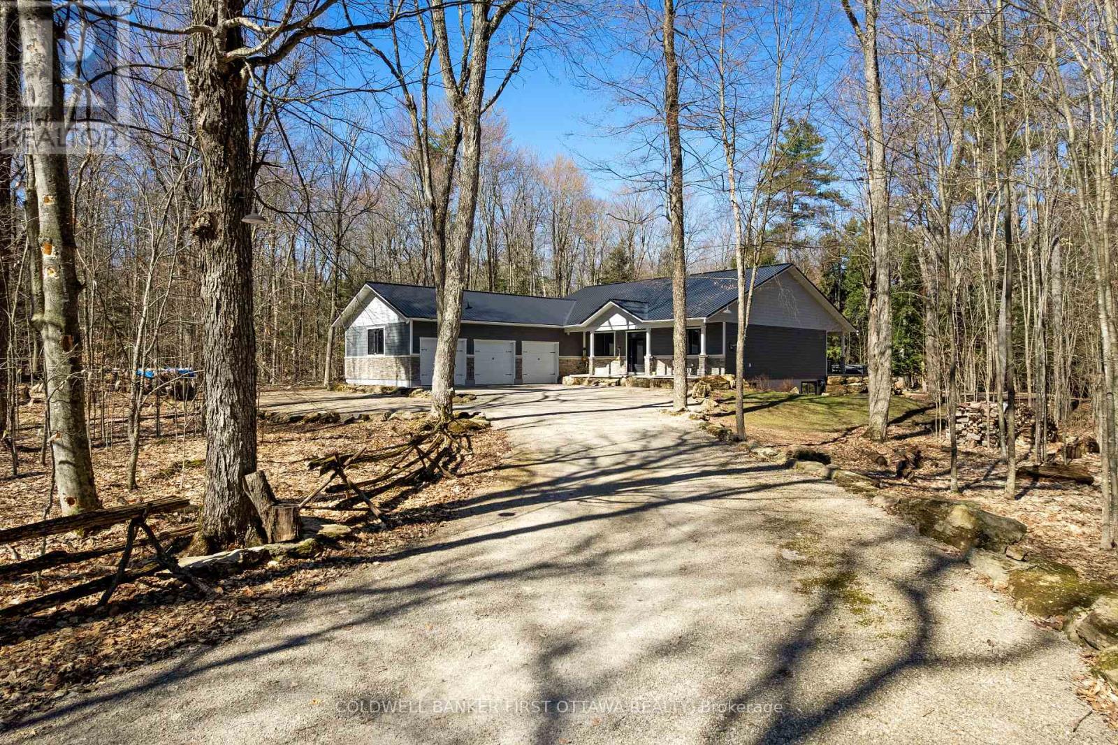 155 Maplebush Trail, Drummond/north Elmsley, Ontario  K7H 3C7 - Photo 2 - X12752150