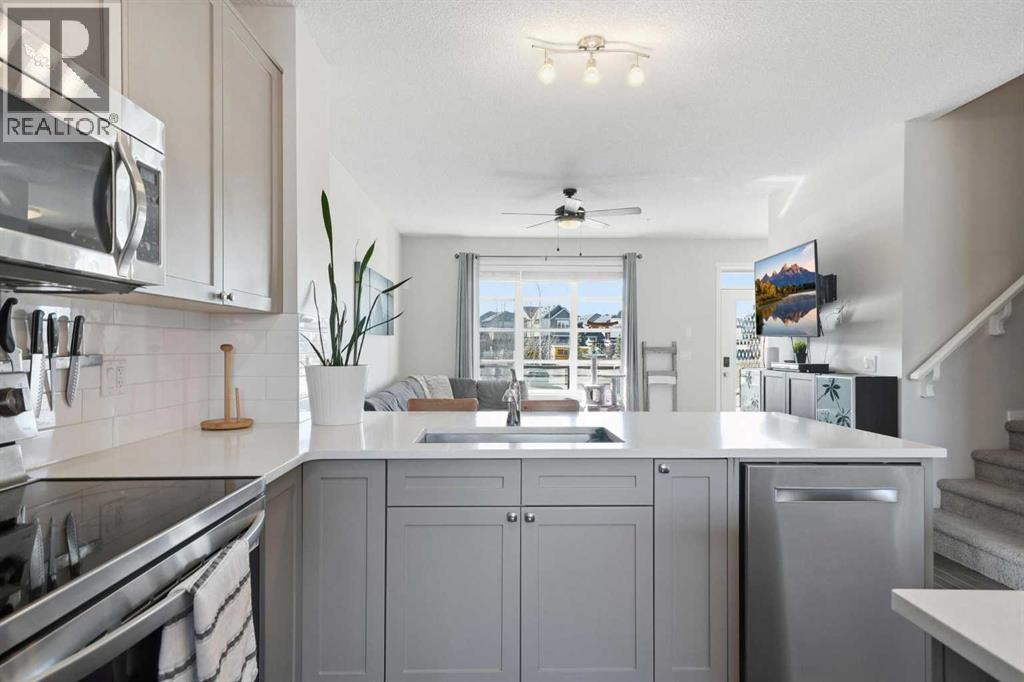 183 Savanna Parade Ne, Calgary, Alberta  T3J 0W1 - Photo 8 - A2303978