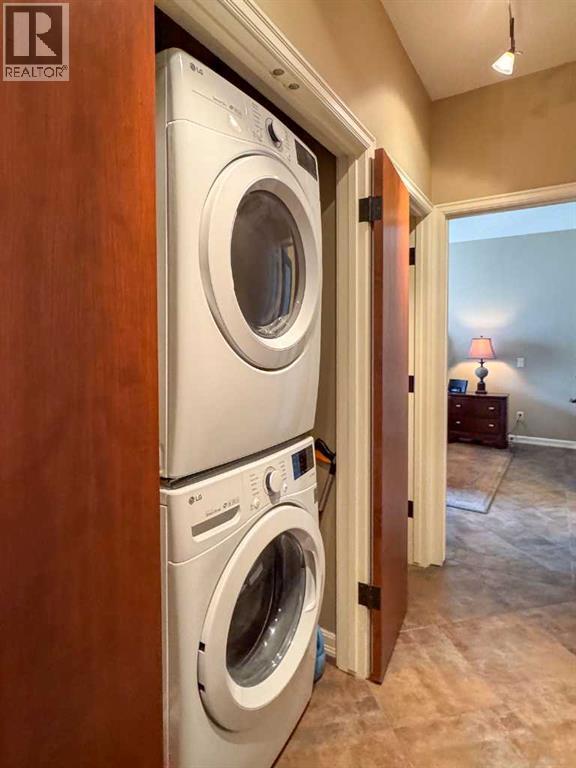 604, 1997 Sirocco Drive SW, Calgary, Alberta  T3H 3E6 - Photo 10 - A2304547