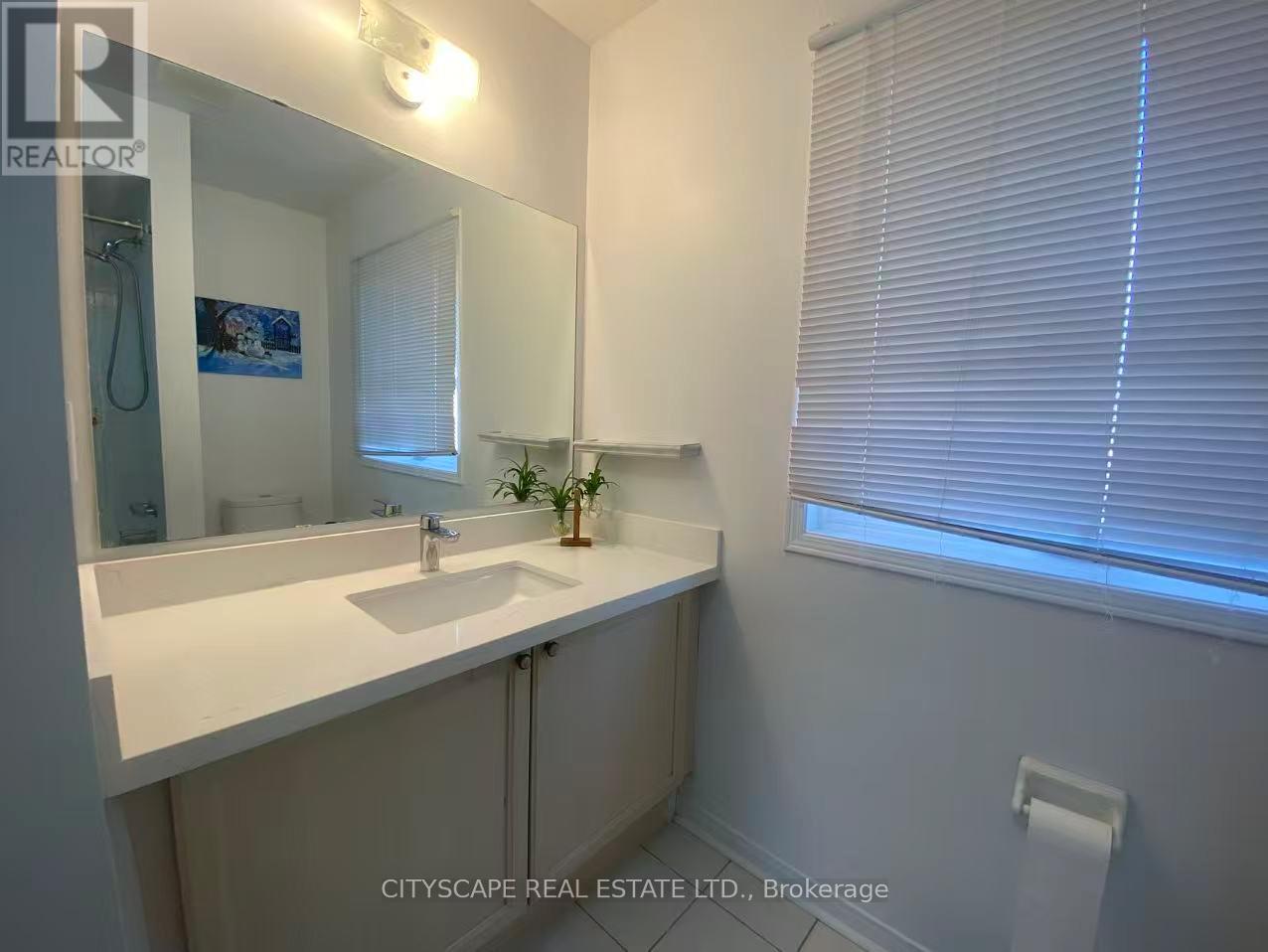 5357 Floral Hill Crescent, Mississauga, Ontario  L5V 1V2 - Photo 22 - W13045546