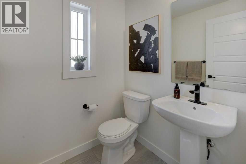 1005 Chinook Gate Heath Sw, Airdrie, Alberta  T4B 5C9 - Photo 13 - A2303357