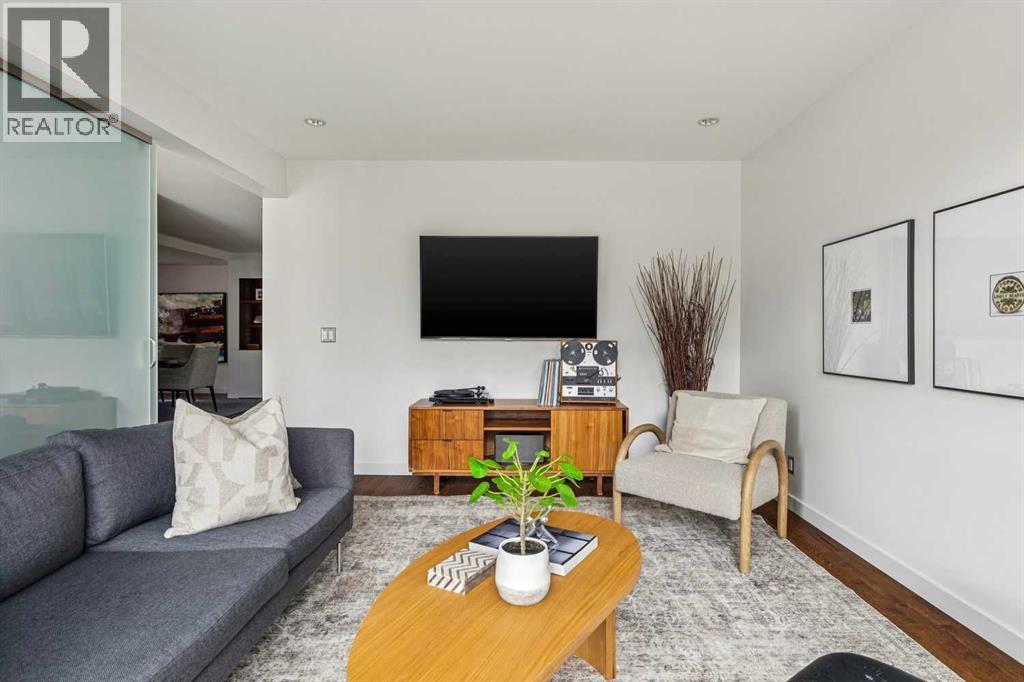 3905 Edison Crescent Sw, Calgary, Alberta  T2S 0X1 - Photo 5 - A2304132