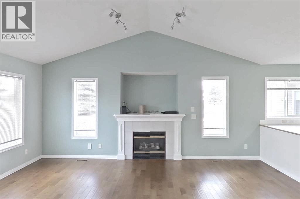 218 Centre Avenue W, Airdrie, Alberta  T4B 2M6 - Photo 16 - A2305162