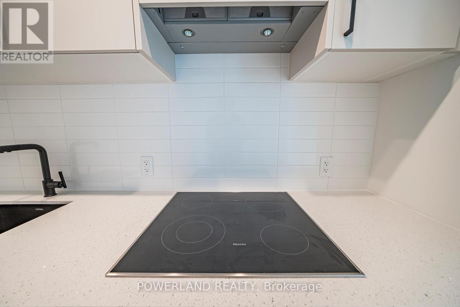 3005 - 1 Quarrington Lane, Toronto, Ontario  M3C 0S4 - Photo 17 - C13045674