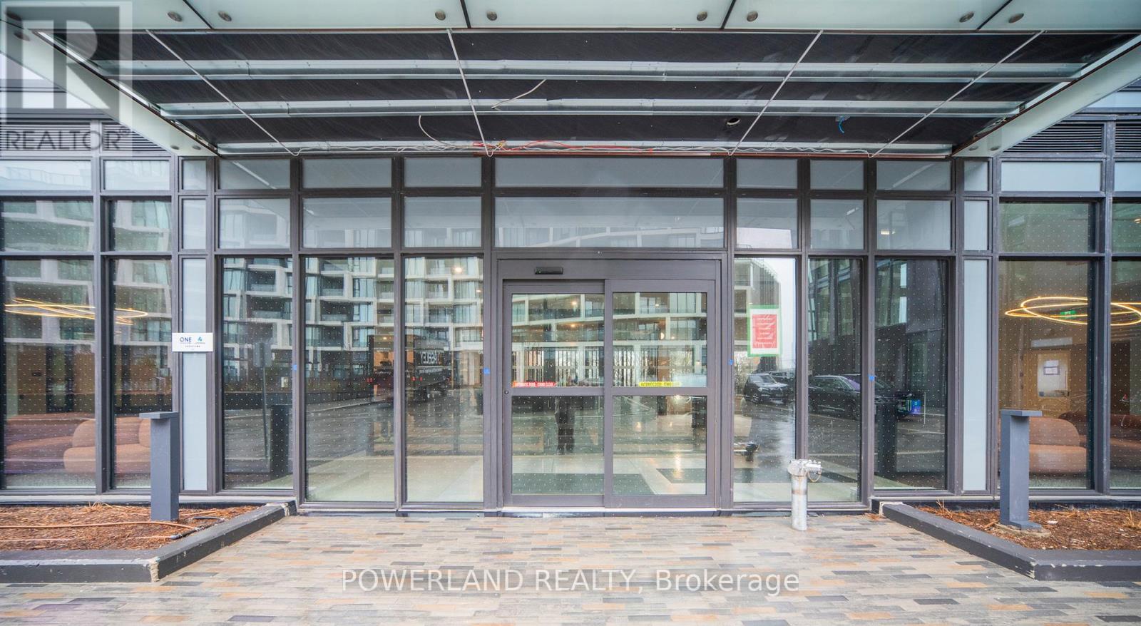 3005 - 1 Quarrington Lane, Toronto, Ontario  M3C 0S4 - Photo 2 - C13045674