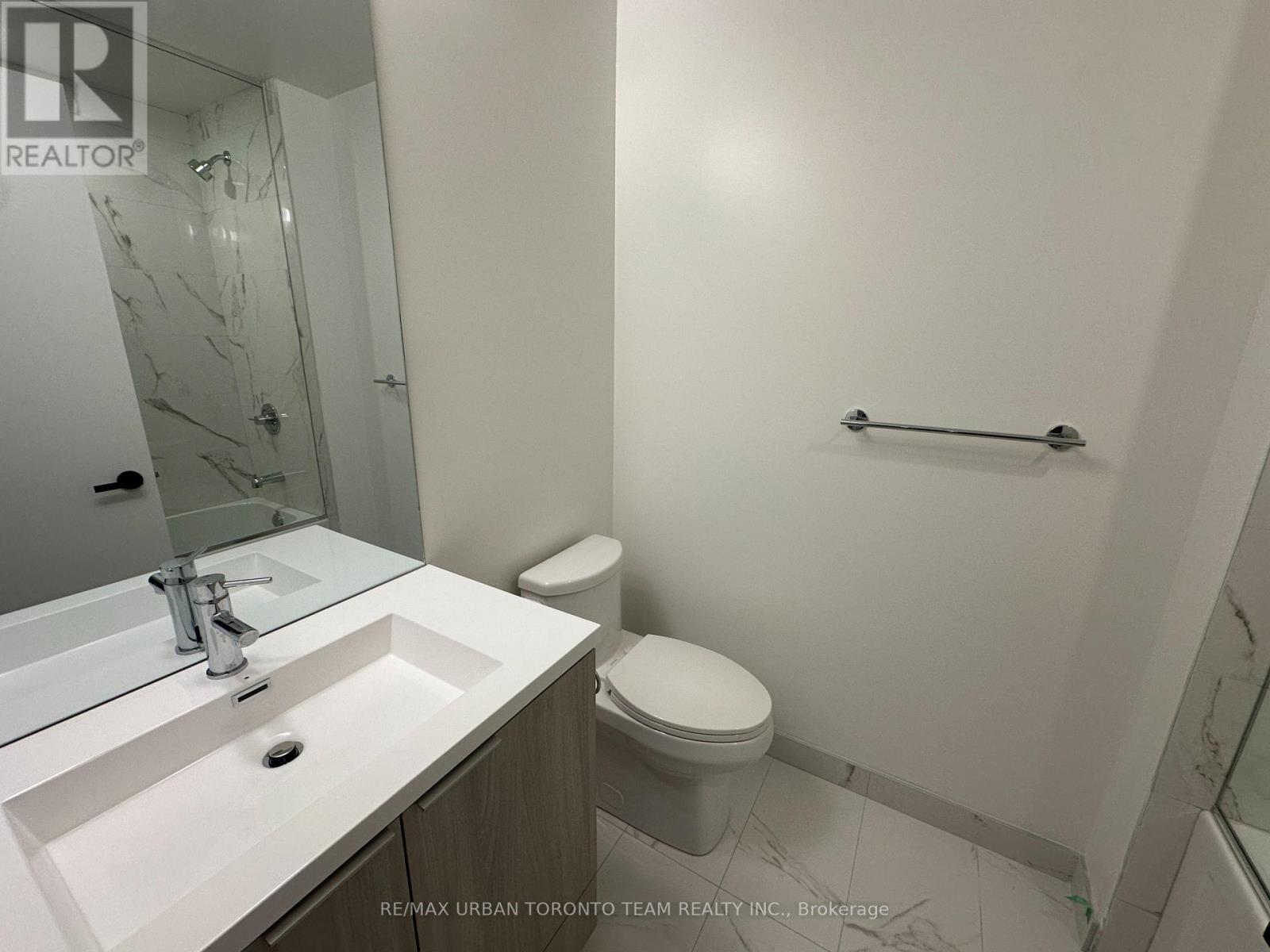 5305 - 8 Interchange Way, Vaughan (Vaughan Corporate Centre), Ontario  L4K 5Z7 - Photo 12 - N13045642