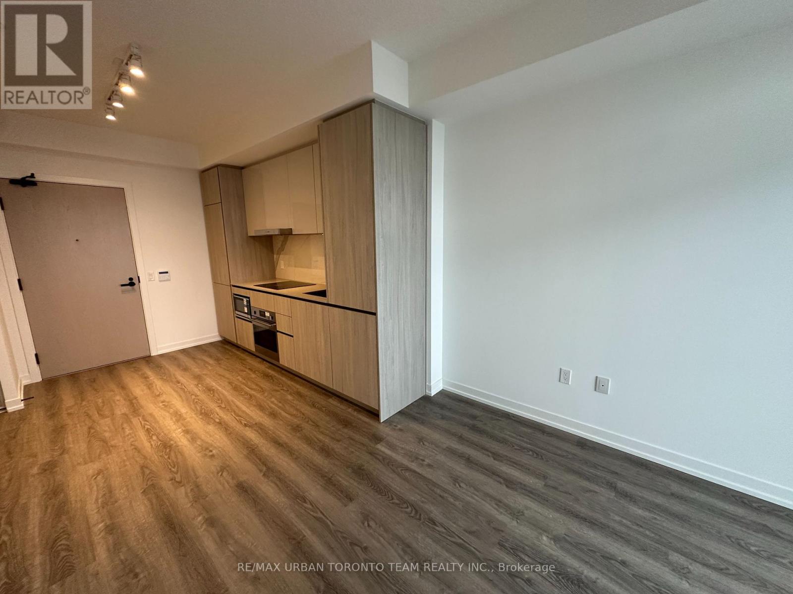 5305 - 8 Interchange Way, Vaughan (Vaughan Corporate Centre), Ontario  L4K 5Z7 - Photo 6 - N13045642