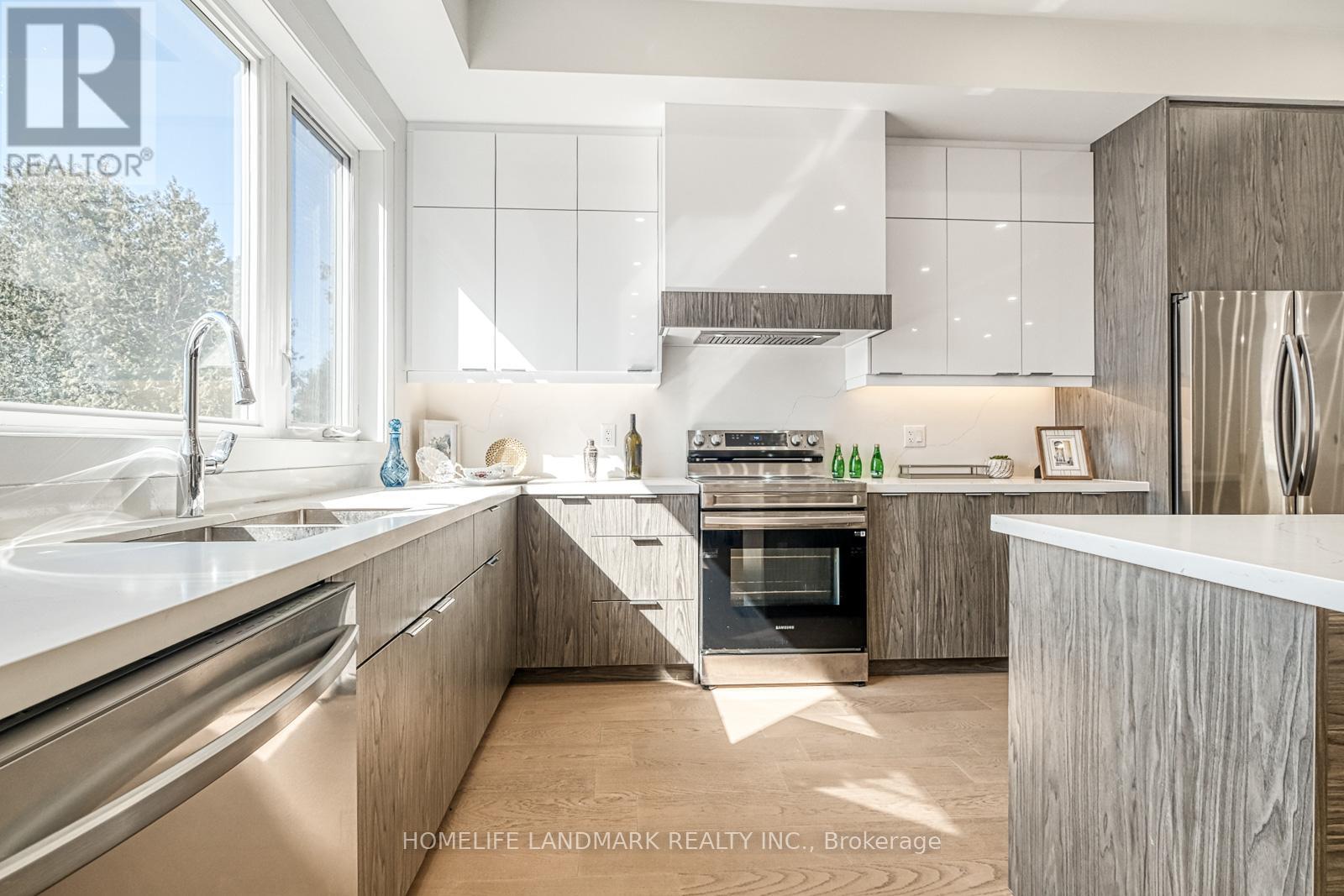 267 Shorecrest Road, Georgina, Ontario  L4P 1J3 - Photo 15 - N13045660