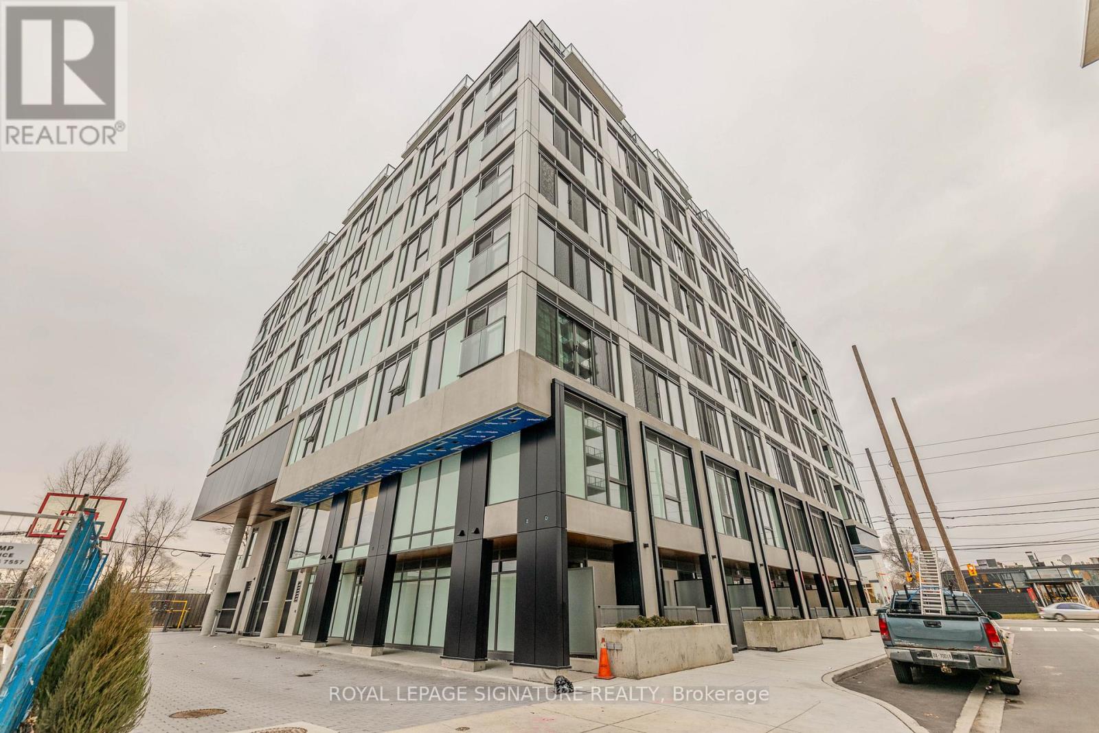 610 - 1195 THE QUEENSWAY, Toronto, Ontario