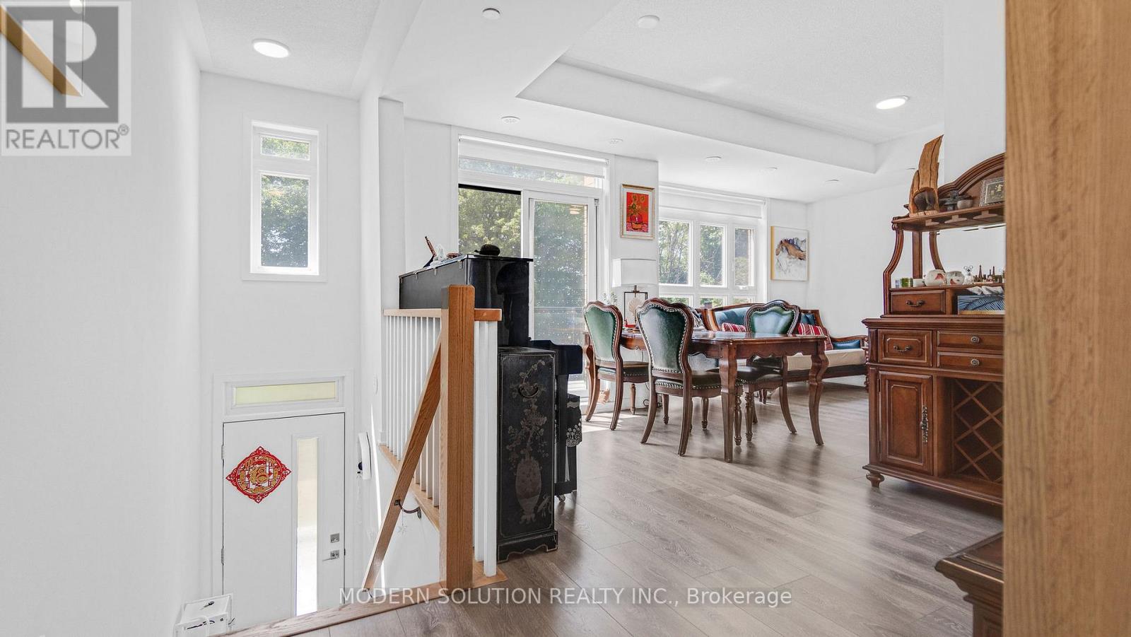 208 - 155 Canon Jackson Drive, Toronto, Ontario  M6M 0E1 - Photo 4 - W13045664