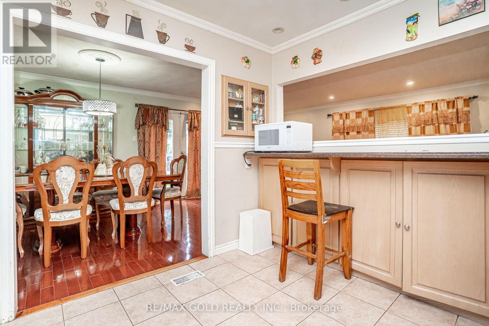 37 Carlyle Crescent, Brampton, Ontario  L6W 2Y9 - Photo 15 - W13045666