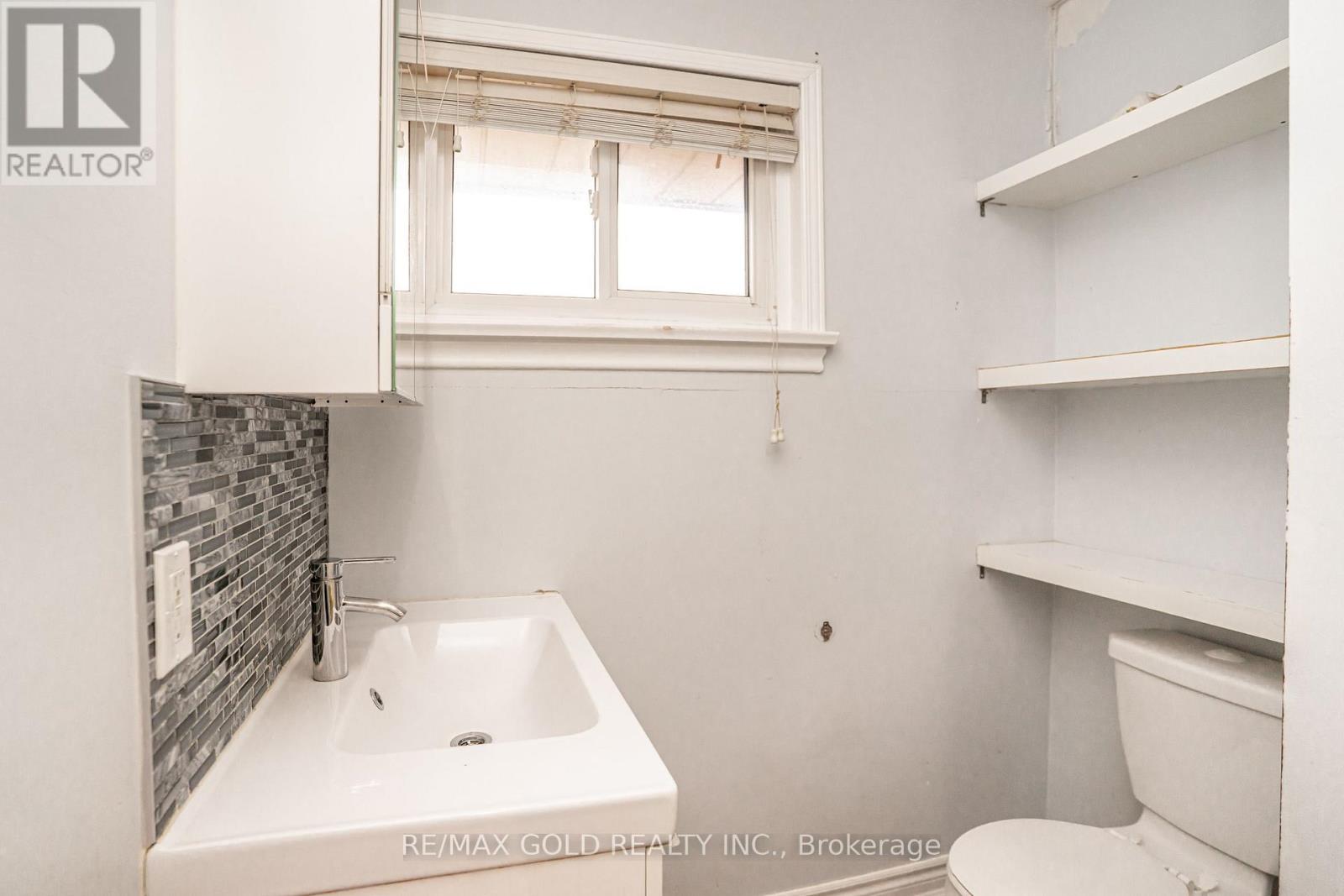 37 Carlyle Crescent, Brampton, Ontario  L6W 2Y9 - Photo 21 - W13045666