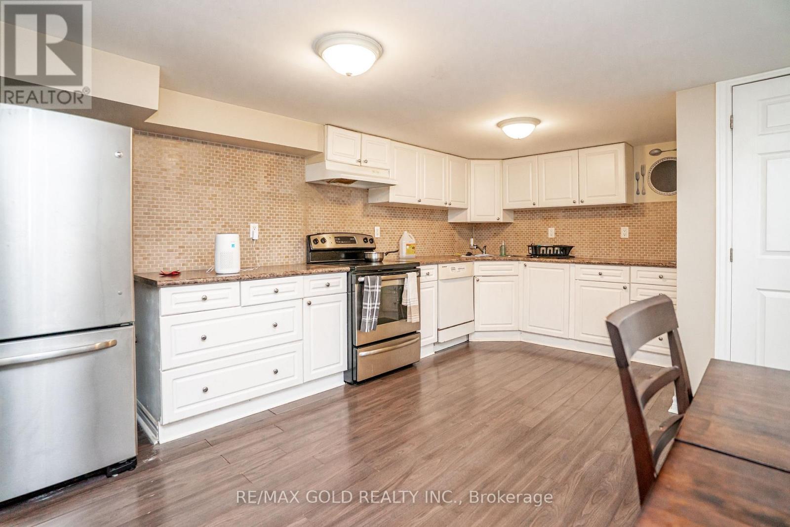 37 Carlyle Crescent, Brampton, Ontario  L6W 2Y9 - Photo 28 - W13045666