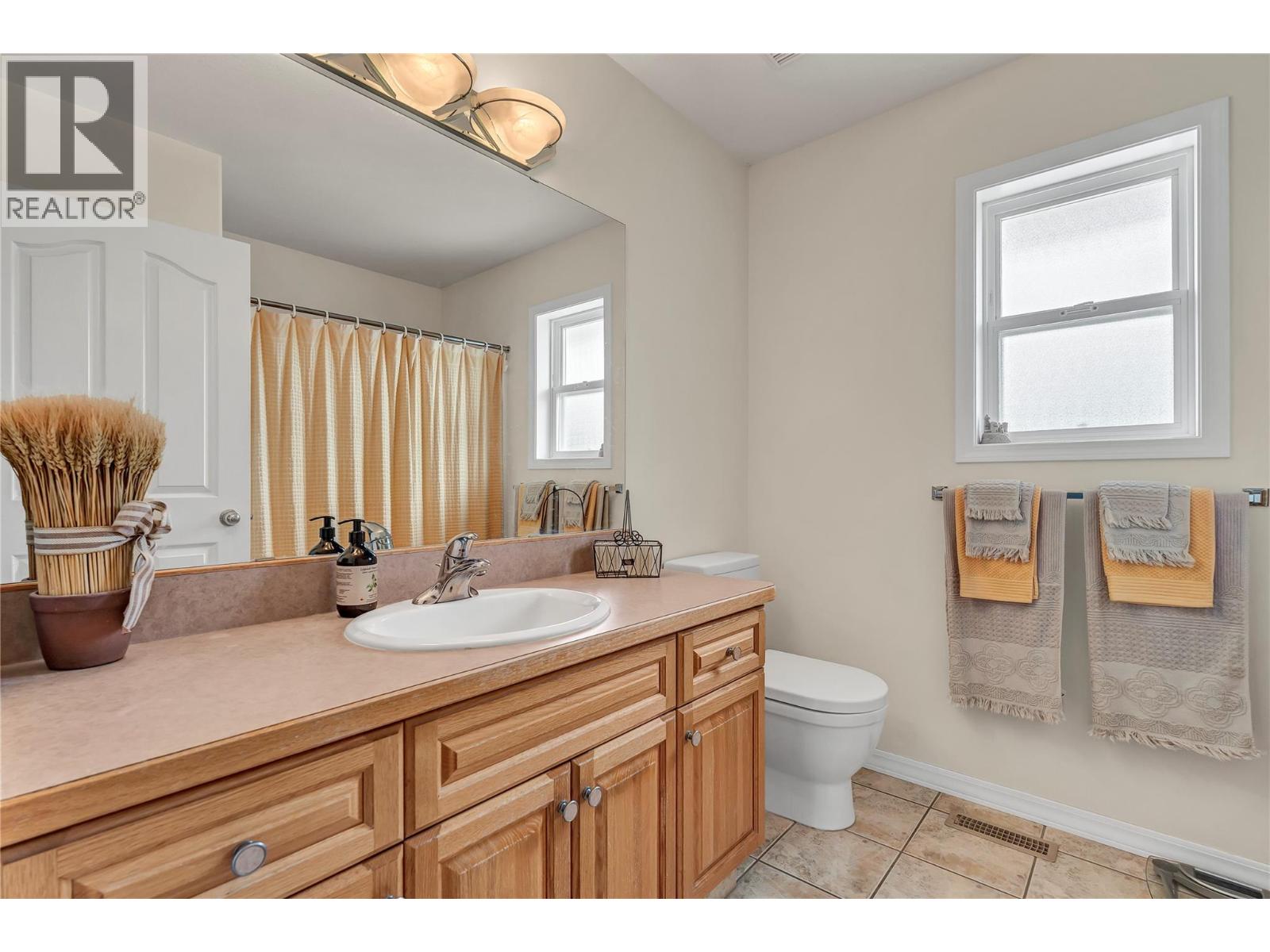 4597 Lakeside Road, Penticton, British Columbia  V2A 8W4 - Photo 30 - 10384842