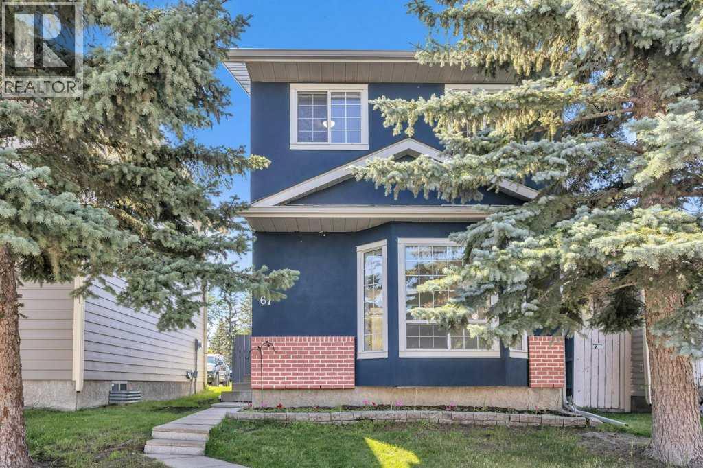 67 Martinwood Road NE, Calgary, Alberta  T3J 3G7 - Photo 3 - A2297198