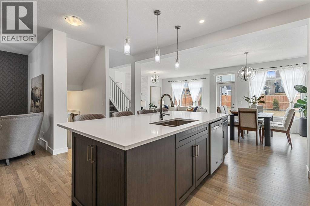 326 Crestmont Drive Sw, Calgary, Alberta  T3B 6G8 - Photo 9 - A2304352