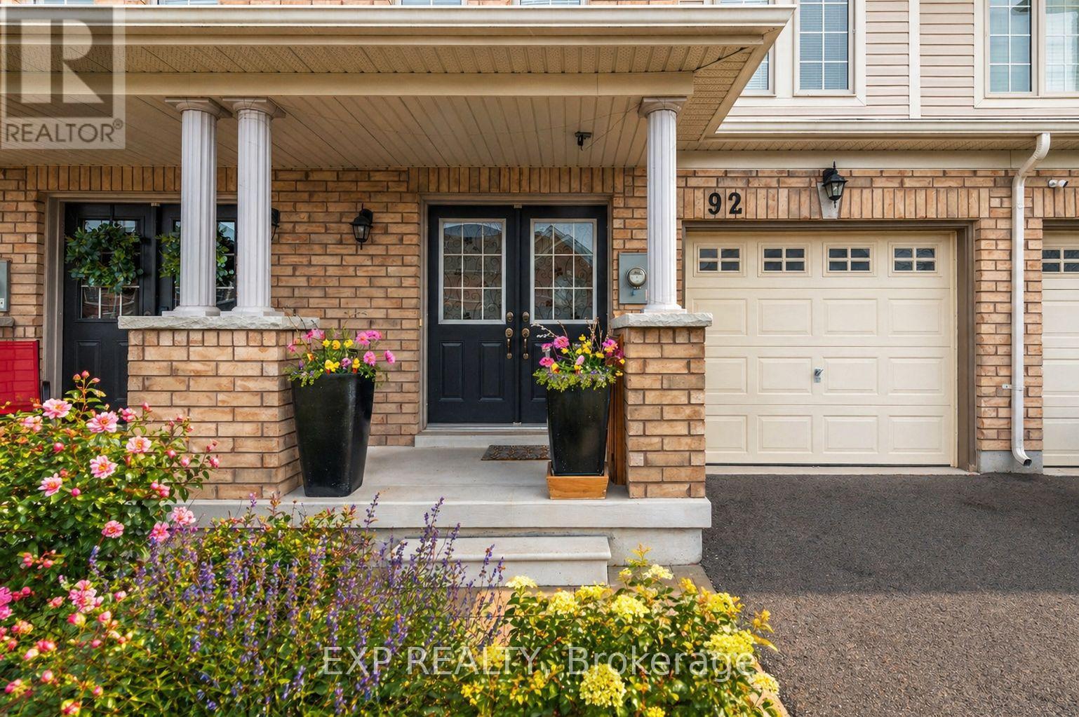 92 Keith Crescent, Niagara-On-The-Lake, Ontario  L0S 1J0 - Photo 3 - X13045652