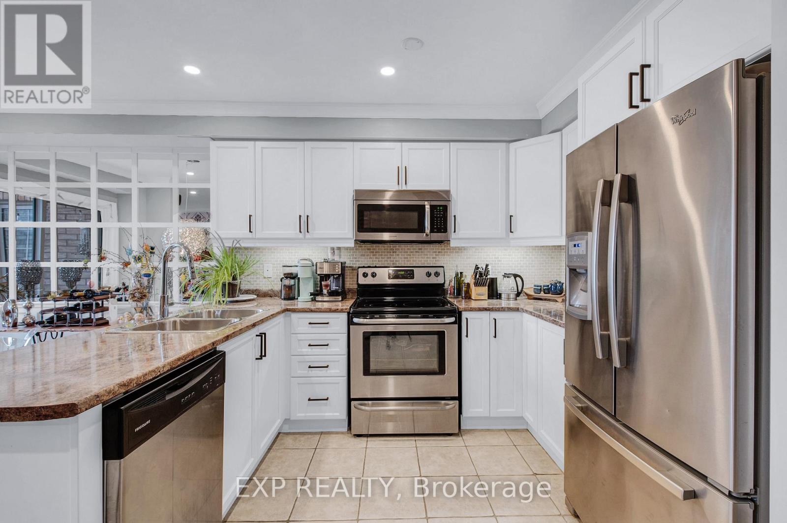 92 Keith Crescent, Niagara-On-The-Lake, Ontario  L0S 1J0 - Photo 6 - X13045652