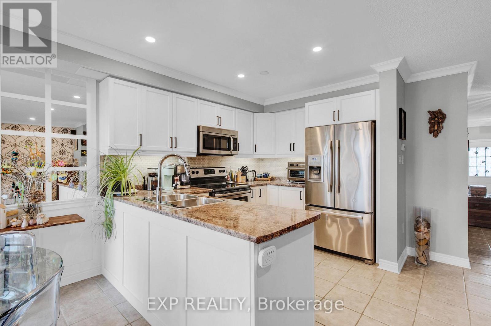 92 Keith Crescent, Niagara-On-The-Lake, Ontario  L0S 1J0 - Photo 7 - X13045652