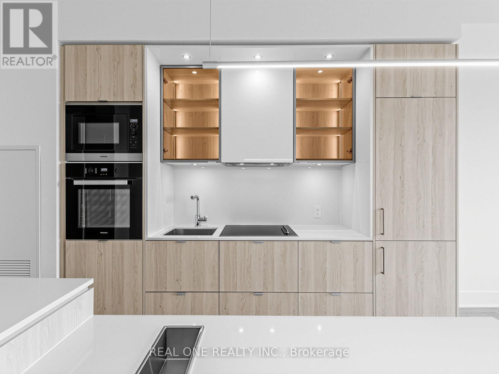 5703 - 11 Yorkville Avenue, Toronto, Ontario  M4W 0B7 - Photo 10 - C13044172