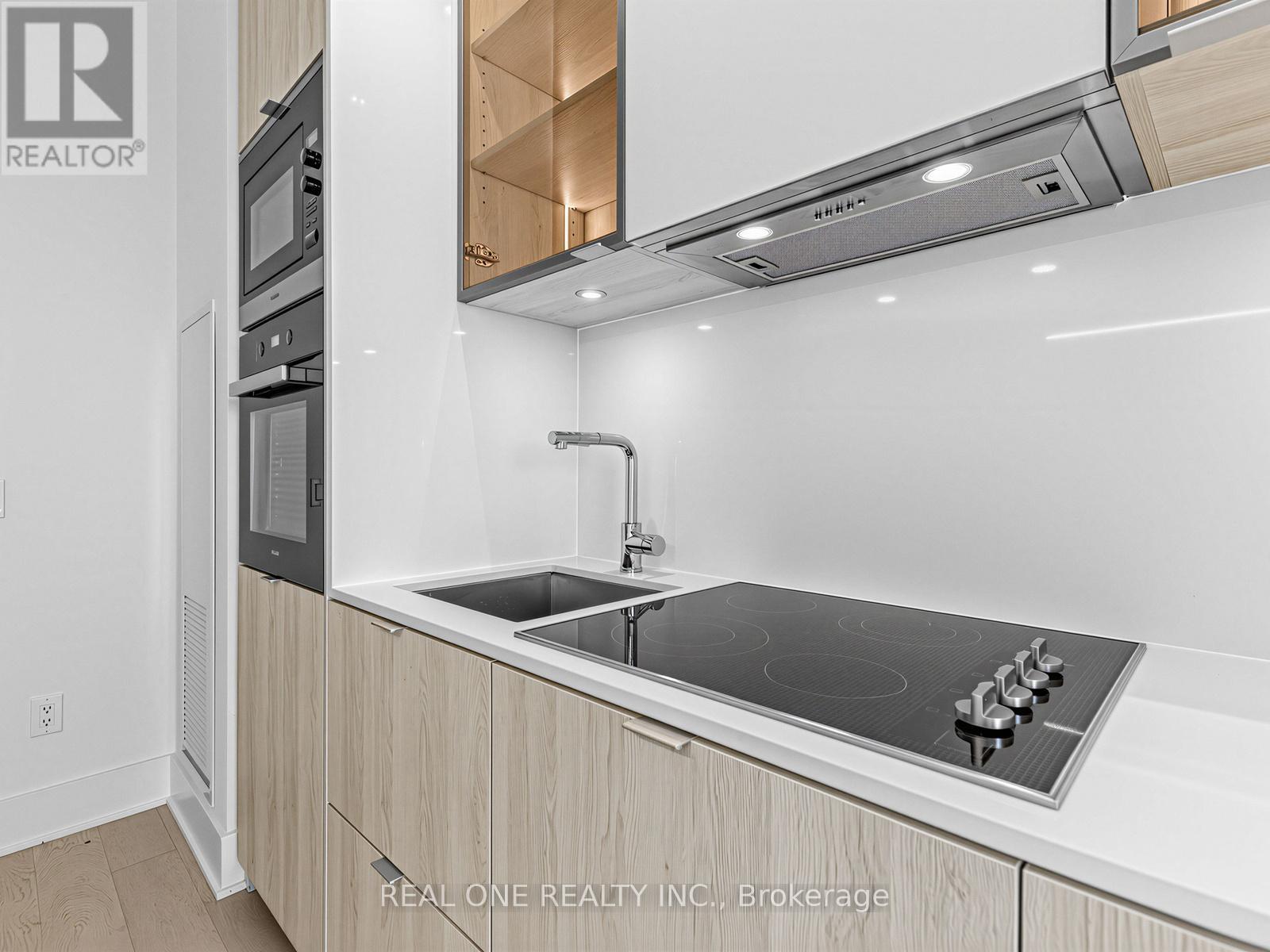 5703 - 11 Yorkville Avenue, Toronto, Ontario  M4W 0B7 - Photo 13 - C13044172