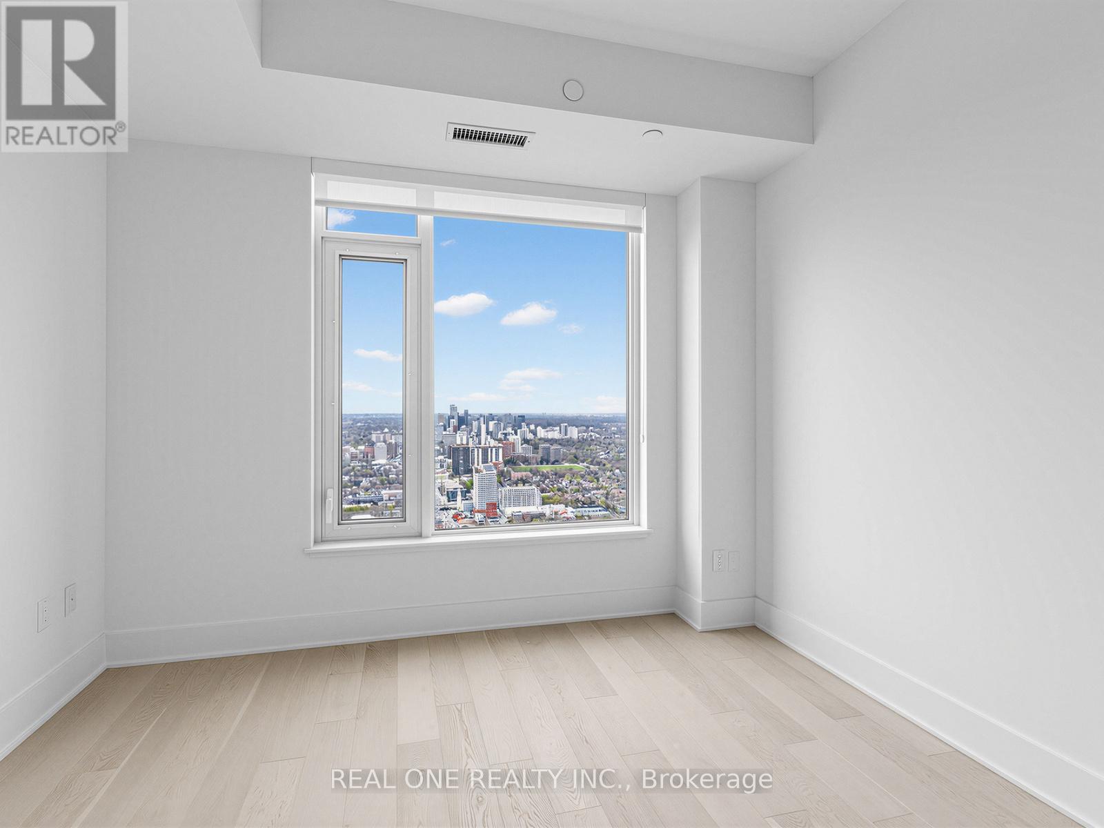 5703 - 11 Yorkville Avenue, Toronto, Ontario  M4W 0B7 - Photo 16 - C13044172