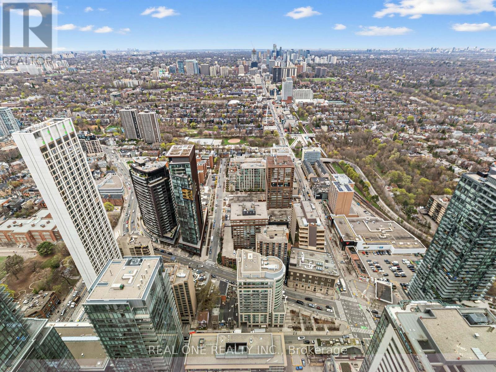 5703 - 11 Yorkville Avenue, Toronto, Ontario  M4W 0B7 - Photo 26 - C13044172