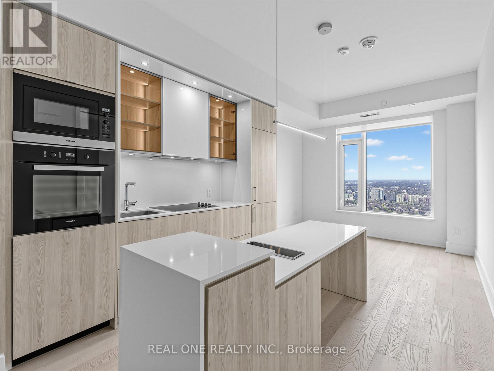 5703 - 11 Yorkville Avenue, Toronto, Ontario  M4W 0B7 - Photo 9 - C13044172