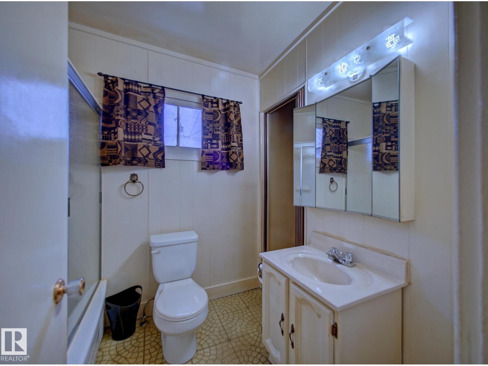 9533 77 Av Nw, Edmonton, Alberta  T6C 0M3 - Photo 12 - E4484301