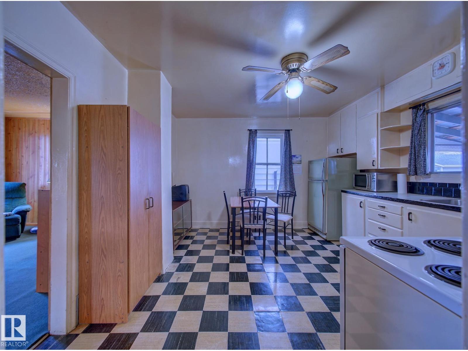 9533 77 Av Nw, Edmonton, Alberta  T6C 0M3 - Photo 7 - E4484301