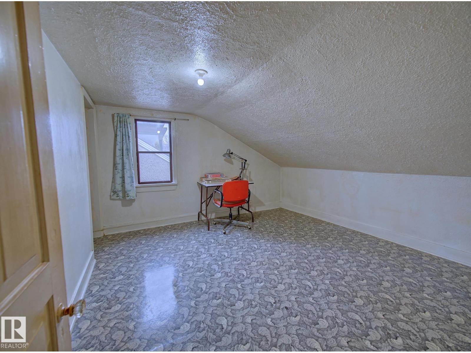 9533 77 Av Nw, Edmonton, Alberta  T6C 0M3 - Photo 20 - E4484301