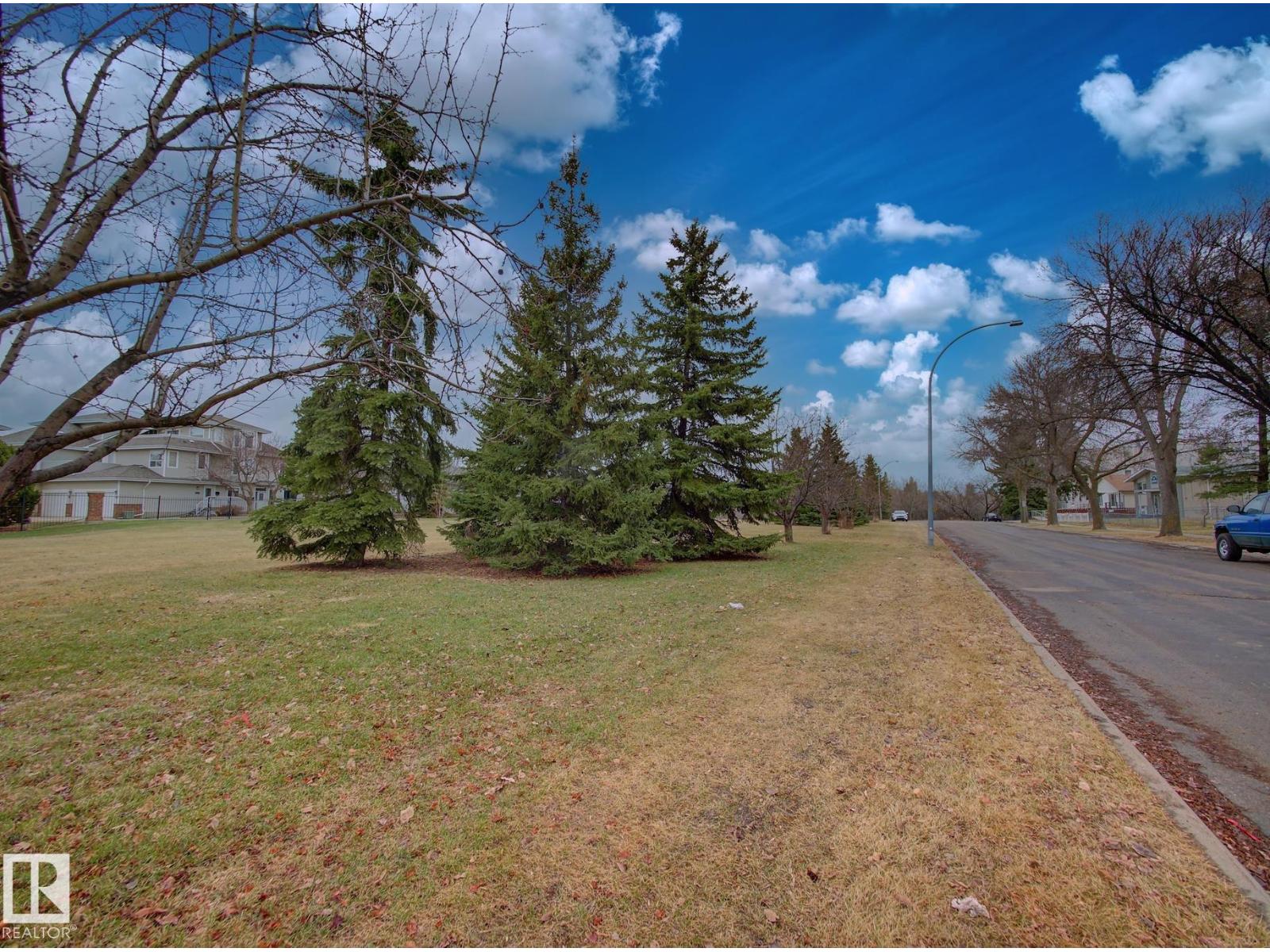 9533 77 Av Nw, Edmonton, Alberta  T6C 0M3 - Photo 4 - E4484301