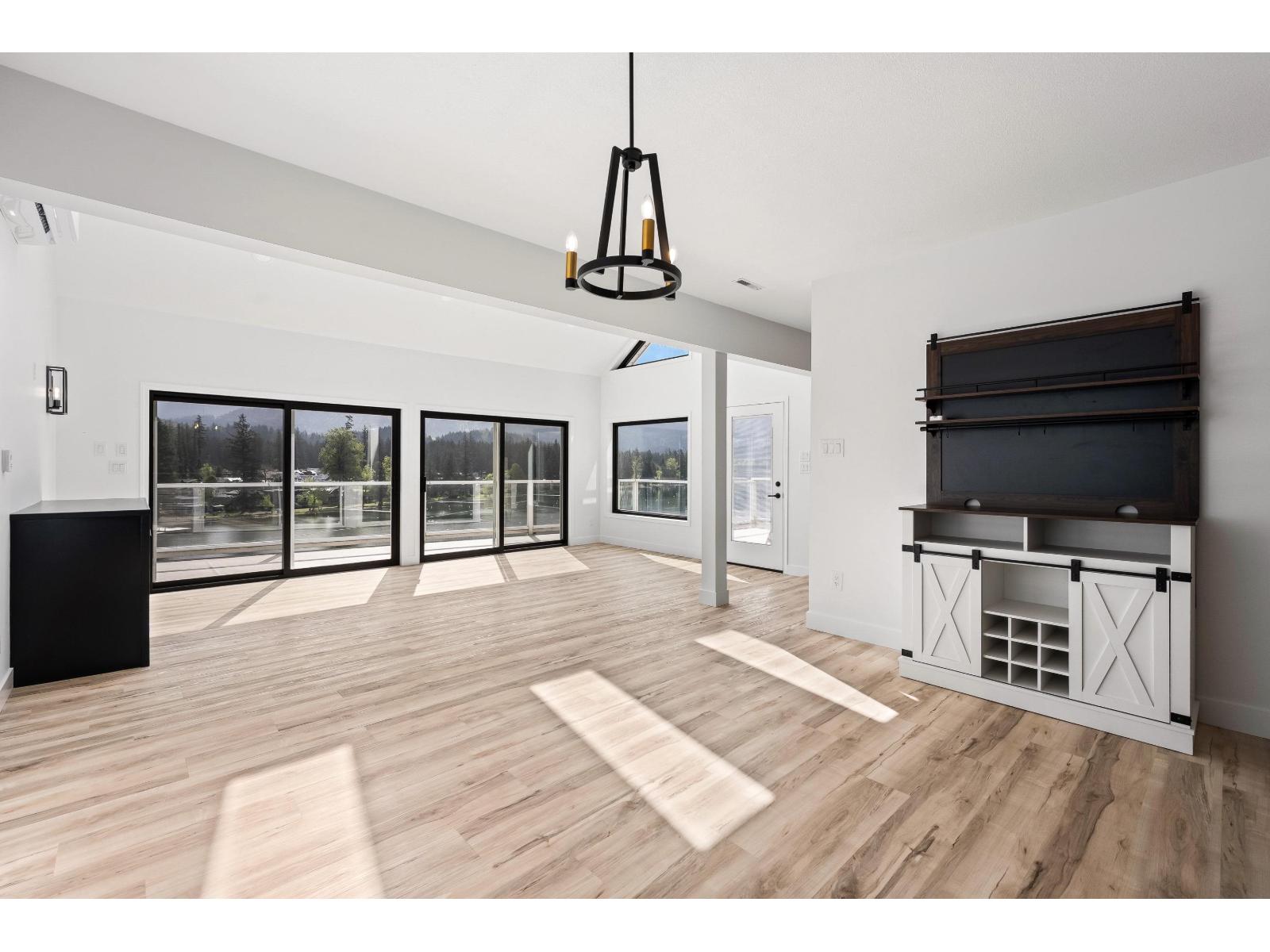 217 Lakeshore Drive, Cultus Lake North, Cultus Lake, British Columbia  V2R 5A1 - Photo 14 - R3115558