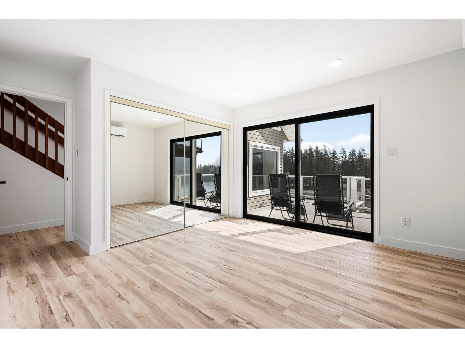 217 Lakeshore Drive, Cultus Lake North, Cultus Lake, British Columbia  V2R 5A1 - Photo 19 - R3115558