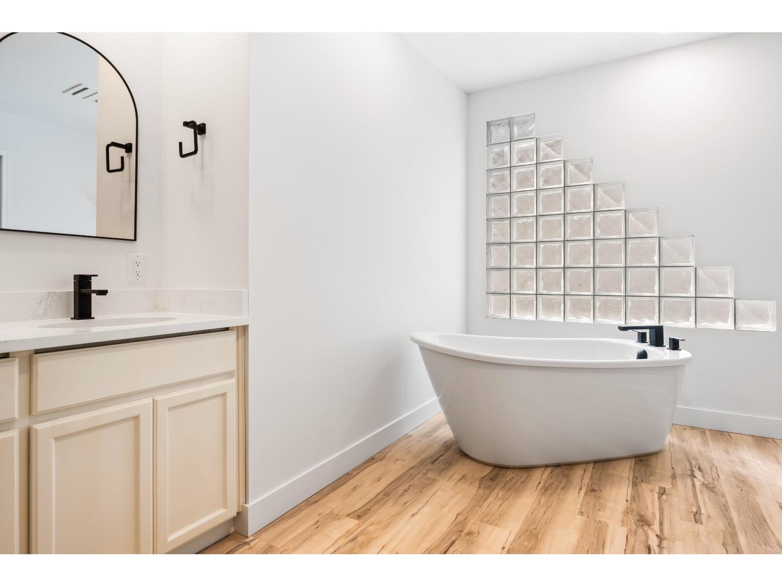 217 Lakeshore Drive, Cultus Lake North, Cultus Lake, British Columbia  V2R 5A1 - Photo 25 - R3115558