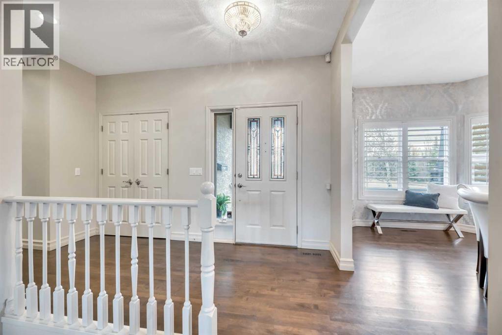 3 Lott Creek Hollow, Rural Rocky View County, Alberta  T3Z 3A9 - Photo 3 - A2300525