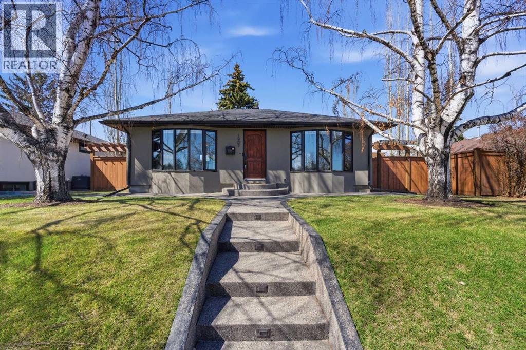 1907 Kelwood Drive SW, Calgary, Alberta
