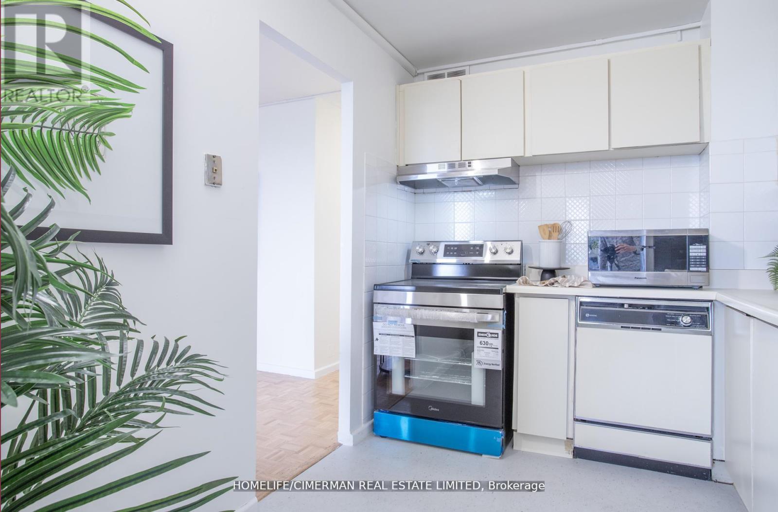 1702 - 715 Don Mills Road, Toronto, Ontario  M3C 1S5 - Photo 13 - C13042360