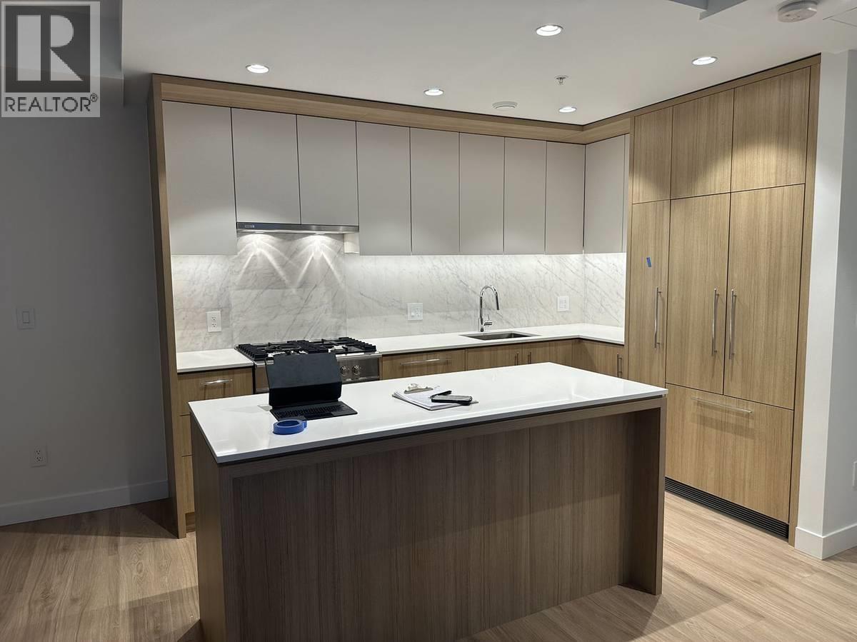 6085 Irmin Street, Burnaby, British Columbia  V5J 5C5 - Photo 3 - R3115847